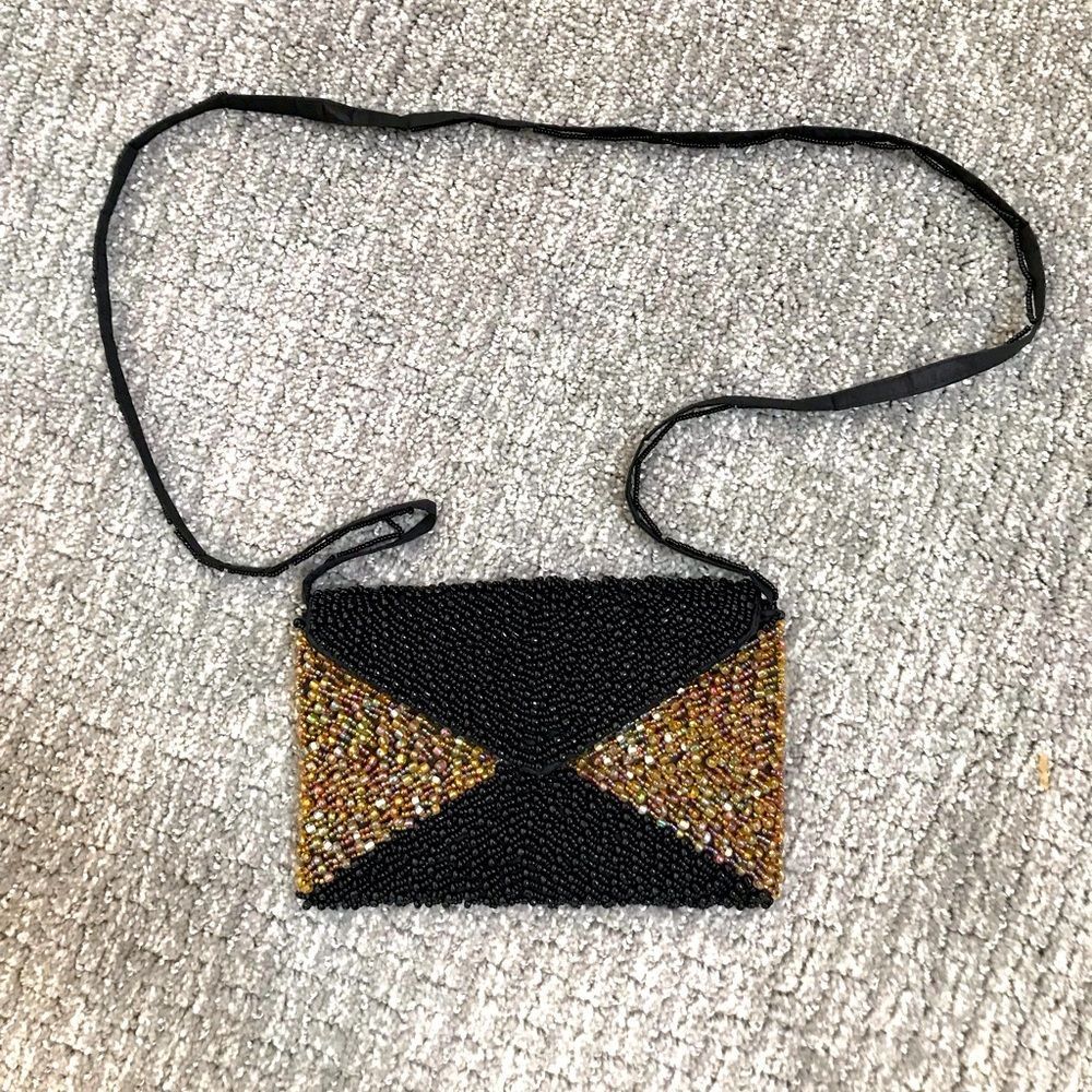 BEADED HANDCRAFTED CROSSBODY PURSE